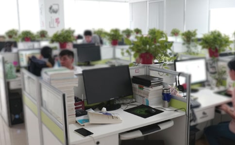 办公室员工简单辞职信-辞职信