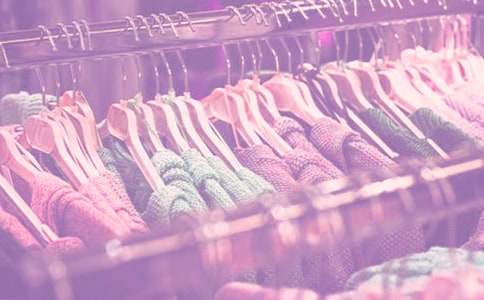 服装销售合同(实用)