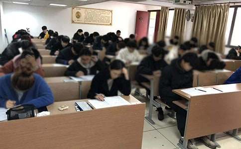 中考试演讲稿