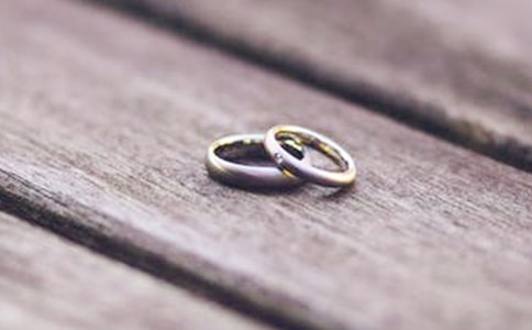珠宝购销合同通用15篇