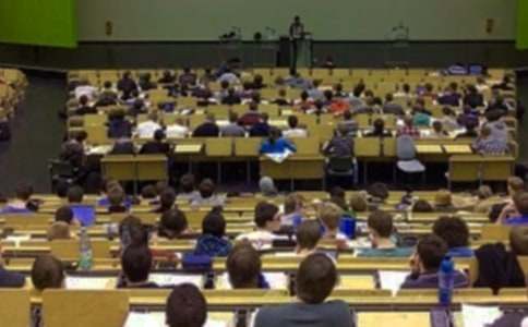 ���ڽ������ѧ��ʵϰ������ƪ