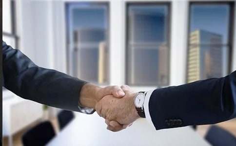 �Թ��ͻ�������ְ����ͨ��8ƪ