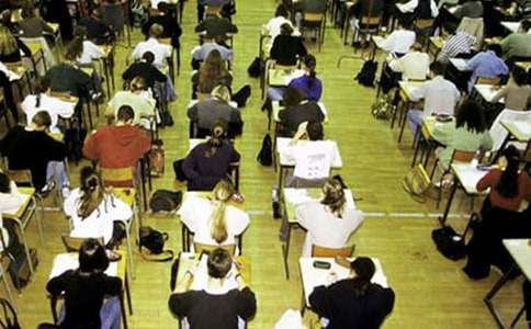 ��ĩ���Զ�Ա��ᷢ�Ը�ʵ��(15ƪ)